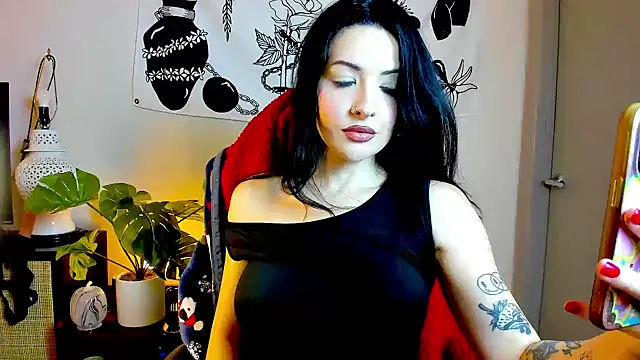 Snapshot of MelroseStrip chatting on 10-30-25, 09:48 MelroseStrip online show from 10-30-25, 09:48