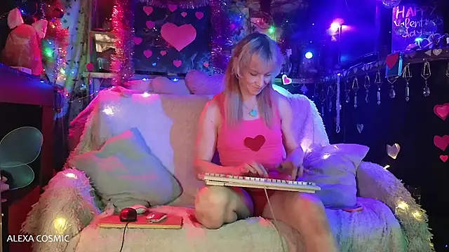 Snapshot of Alexa_Cosmic chatting on 02-12-25, 10:37 Alexa Cosmic online show from 02-12-25, 10:37