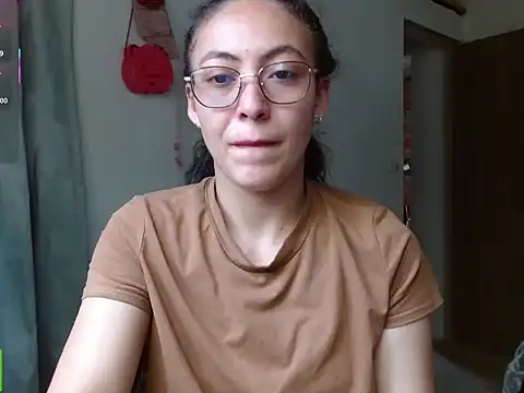 Olivia Bright online show from 02-17-26, 04:57