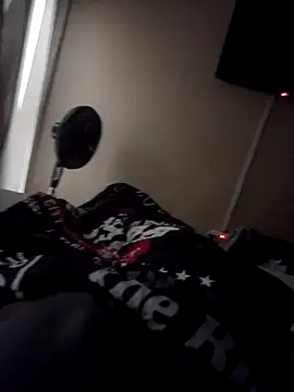 Snapshot of jonjob44 chatting on 11-16-25, 05:13 jonjob44 online show from 11-16-25, 05:13