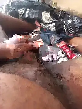 Snapshot of jonjob44 chatting on 12-20-25, 05:03 jonjob44 online show from 12-20-25, 05:03