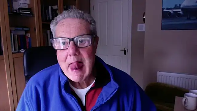 Snapshot of Oldpistolpete chatting on 02-17-25, 01:32 Oldpistolpete online show from 02-17-25, 01:32