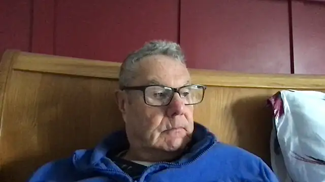 Snapshot of Oldpistolpete chatting on 03-14-25, 09:35 Oldpistolpete online show from 03-14-25, 09:35