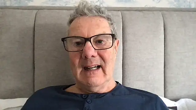 Snapshot of Oldpistolpete chatting on 11-13-25, 10:36 Oldpistolpete online show from 11-13-25, 10:36