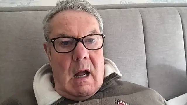 Snapshot of Oldpistolpete chatting on 11-19-25, 09:53 Oldpistolpete online show from 11-19-25, 09:53