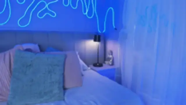 Sofly s online show from 11-14-25, 12:04