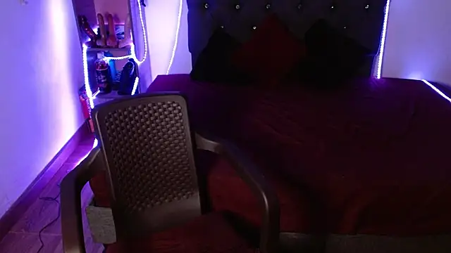 Snapshot of tatiana_wd chatting on 03-01-26, 02:13 tatiana wd online show from 03-01-26, 02:13