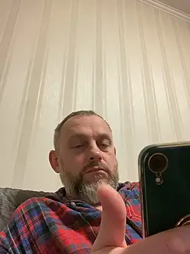 Snapshot of GHsveter chatting on 03-05-26, 09:22 GHsveter online show from 03-05-26, 09:22