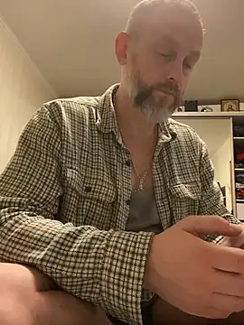 Snapshot of GHsveter chatting on 03-08-26, 08:56 GHsveter online show from 03-08-26, 08:56