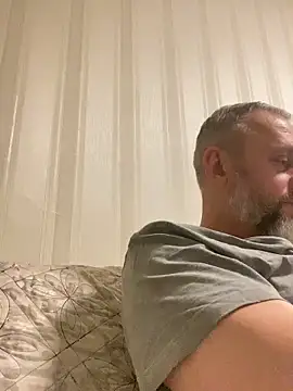 Snapshot of GHsveter chatting on 03-20-26, 10:36 GHsveter online show from 03-20-26, 10:36