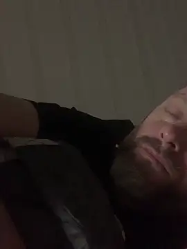 Snapshot of GHsveter chatting on 04-09-26, 07:14 GHsveter online show from 04-09-26, 07:14