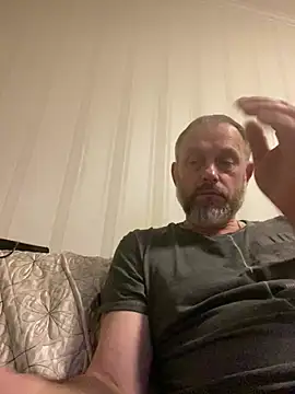 Snapshot of GHsveter chatting on 04-09-26, 08:03 GHsveter online show from 04-09-26, 08:03