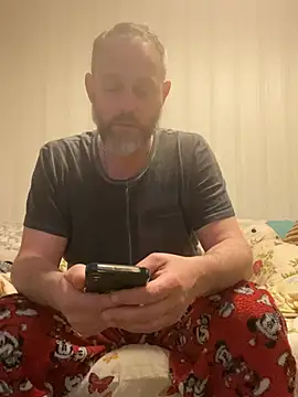 Snapshot of GHsveter chatting on 04-12-26, 11:10 GHsveter online show from 04-12-26, 11:10