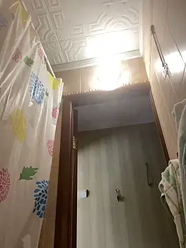 Snapshot of GHsveter chatting on 04-14-26, 09:15 GHsveter online show from 04-14-26, 09:15