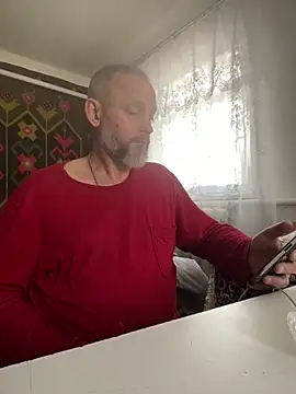 Snapshot of GHsveter chatting on 04-15-26, 01:07 GHsveter online show from 04-15-26, 01:07