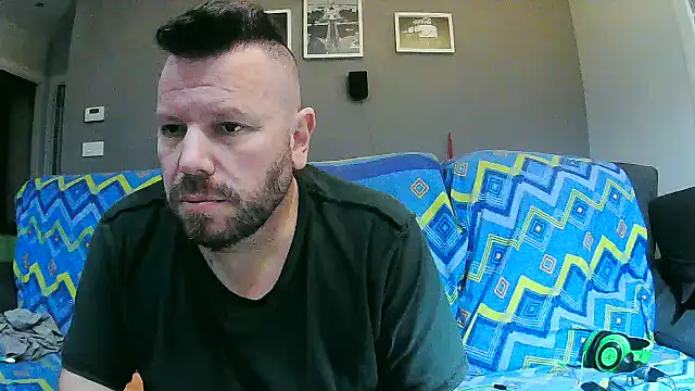 txan9876 online show from 10-17-25, 03:53