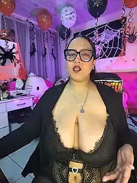 Teffy  xxx online show from 10-22-25, 12:00