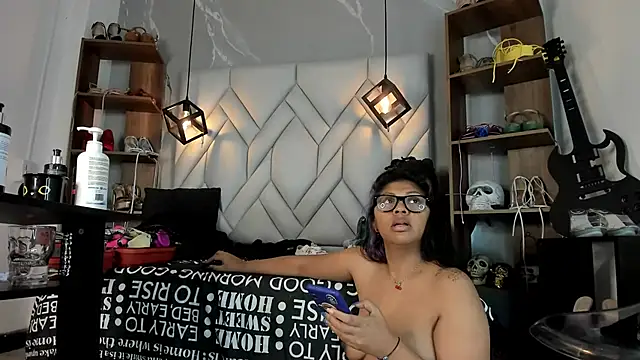 MirandaHaguen online show from 01-19-25, 07:15