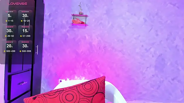 Snapshot of Bellagh1 chatting on 11-14-25, 07:12 Bellagh1 online show from 11-14-25, 07:12