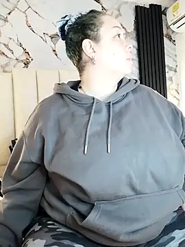 mollieblue69 online show from 10-09-25, 12:47