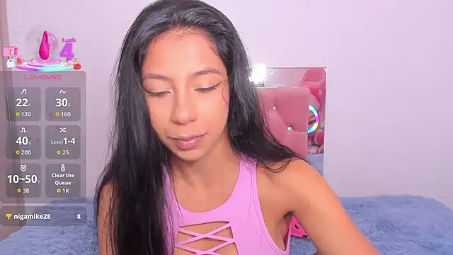 Snapshot of Anamhenao chatting on 11-16-25, 11:49 Anamhenao online show from 11-16-25, 11:49