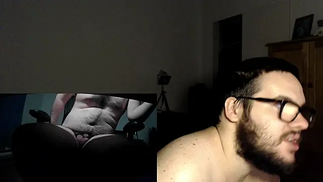 Snapshot of fck_boy123 chatting on 01-01-25, 08:02 fck boy123 online show from 01-01-25, 08:02