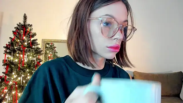 Snapshot of Kossie_ chatting on 12-22-24, 07:11 Kossie online show from 12-22-24, 07:11