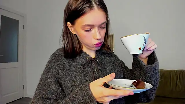 Snapshot of Kossie_ chatting on 11-06-25, 08:32 Kossie online show from 11-06-25, 08:32