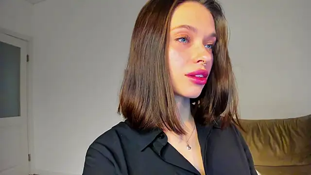 Snapshot of Kossie_ chatting on 11-24-25, 08:30 Kossie online show from 11-24-25, 08:30