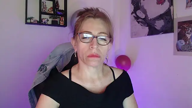 Chayla Ruiz online show from 03-22-25, 01:08