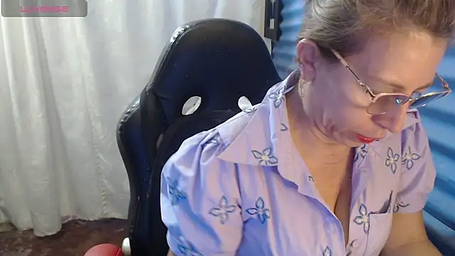 Chayla Ruiz online show from 04-06-26, 12:39