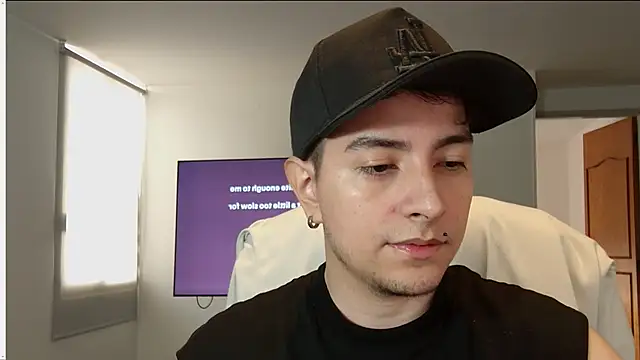 Jhoan saenz online show from 10-10-25, 04:50