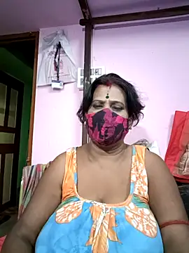 parioo7 online show from 10-22-25, 04:40