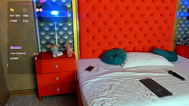 VallerieJones online show from 11-13-25, 04:11