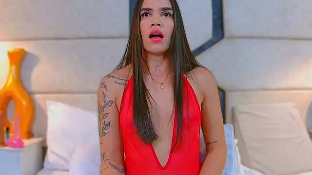 Snapshot of April_Cutee chatting on 02-19-25, 12:00 April Cutee online show from 02-19-25, 12:00