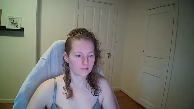 Girlnina-1995 online show from 12-05-25, 10:02