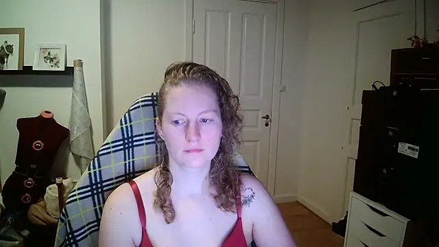 Girlnina-1995 online show from 01-09-26, 07:22