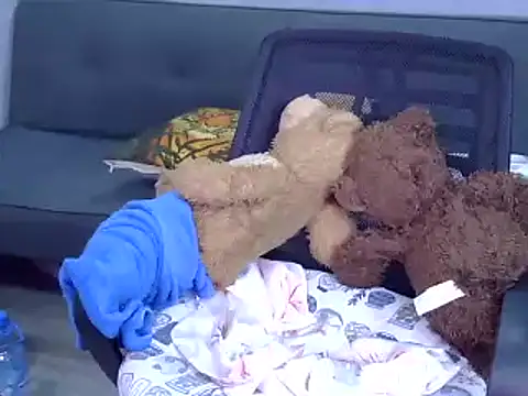 Bee 2k online show from 02-15-26, 07:51