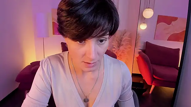 Snapshot of LorenDaze chatting on 10-11-25, 01:31 LorenDaze online show from 10-11-25, 01:31