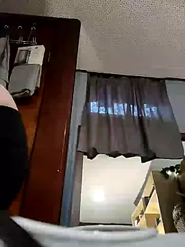 Snapshot of eatmeplease44 chatting on 01-23-25, 02:39 eatmeplease44 online show from 01-23-25, 02:39