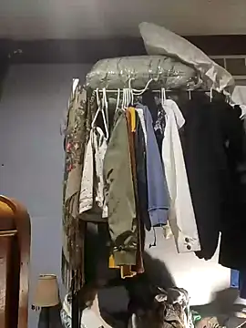 Snapshot of eatmeplease44 chatting on 01-27-25, 03:37 eatmeplease44 online show from 01-27-25, 03:37