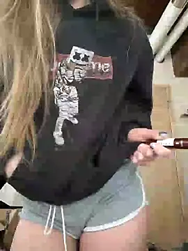 Snapshot of eatmeplease44 chatting on 02-01-25, 04:00 eatmeplease44 online show from 02-01-25, 04:00