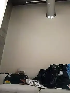 Snapshot of eatmeplease44 chatting on 02-14-25, 02:39 eatmeplease44 online show from 02-14-25, 02:39