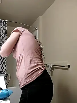 Snapshot of eatmeplease44 chatting on 02-15-25, 07:49 eatmeplease44 online show from 02-15-25, 07:49