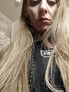 Snapshot of eatmeplease44 chatting on 03-20-25, 01:02 eatmeplease44 online show from 03-20-25, 01:02