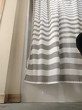 Snapshot of eatmeplease44 chatting on 03-20-25, 08:29 eatmeplease44 online show from 03-20-25, 08:29