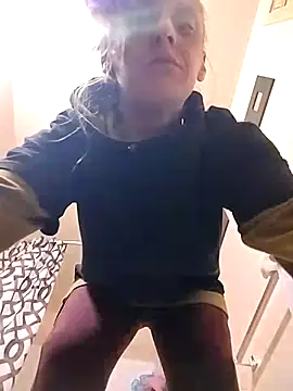 Snapshot of eatmeplease44 chatting on 09-08-25, 05:56 eatmeplease44 online show from 09-08-25, 05:56