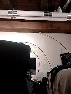 Snapshot of eatmeplease44 chatting on 09-16-25, 04:19 eatmeplease44 online show from 09-16-25, 04:19