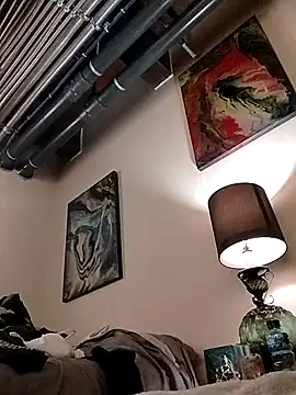 Snapshot of eatmeplease44 chatting on 09-17-25, 11:28 eatmeplease44 online show from 09-17-25, 11:28