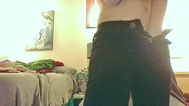 Snapshot of eatmeplease44 chatting on 09-29-25, 06:24 eatmeplease44 online show from 09-29-25, 06:24